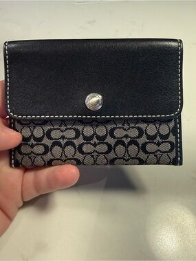 Y2K Coach Black and Tan Signature Card Case Wallet